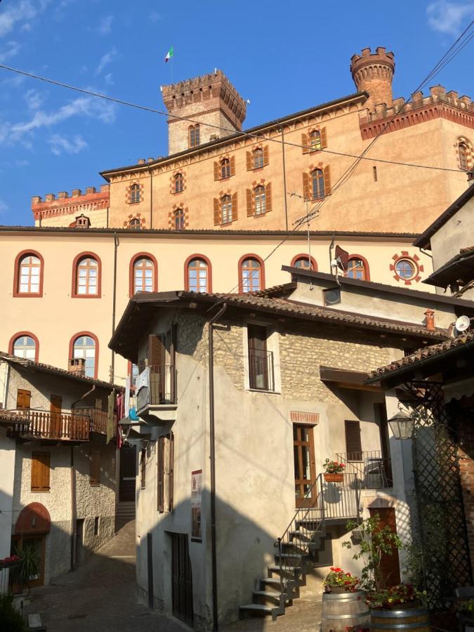 Un Passo Dal Castello Lägenhet Barolo Exteriör bild